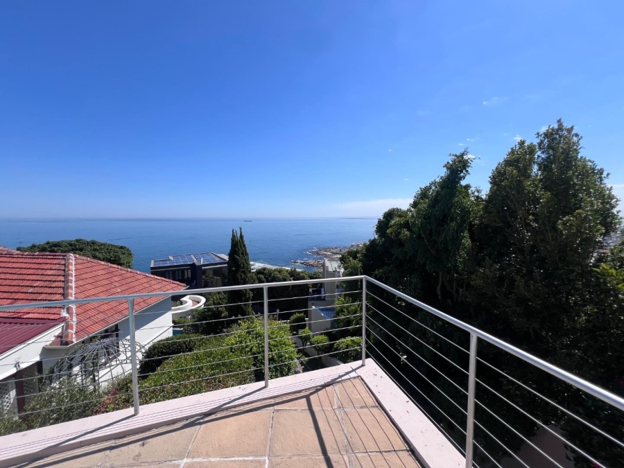 To Let 2 Bedroom Property for Rent in Bantry Bay Western Cape